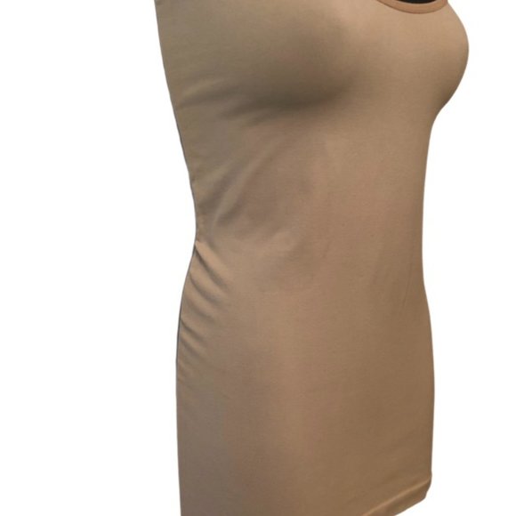 Charlotte Russe Camisole - Picture 4 of 6